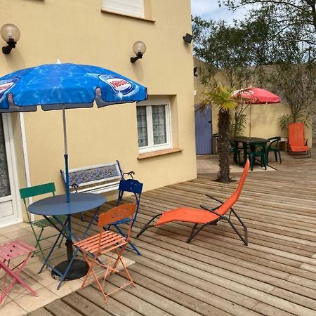 Le Robinson Bed & Breakfast Marseillan  Exterior photo