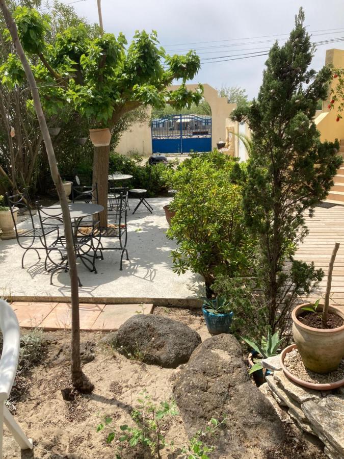 Le Robinson Bed & Breakfast Marseillan  Exterior photo